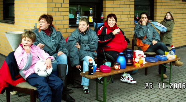 mit Altenh&auml;gener Freundinnen 